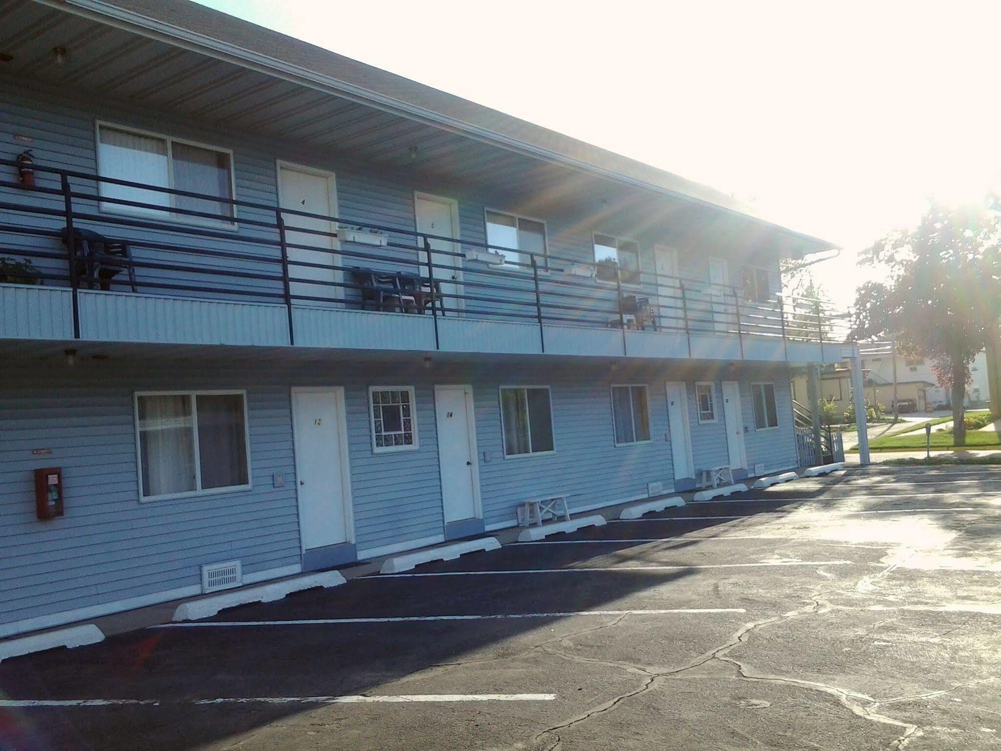 Alpine Motel In Heart Of Wisconsin Dells Downtown. Dış mekan fotoğraf